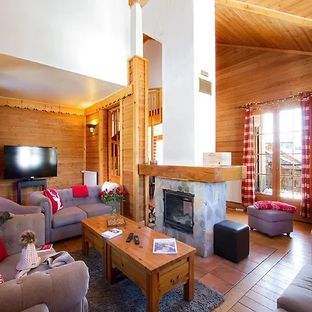 Spacious Mountain For 14 Dom wakacyjny Huez