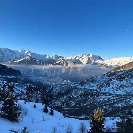 Dom wakacyjny Spacious Mountain For 14 *
